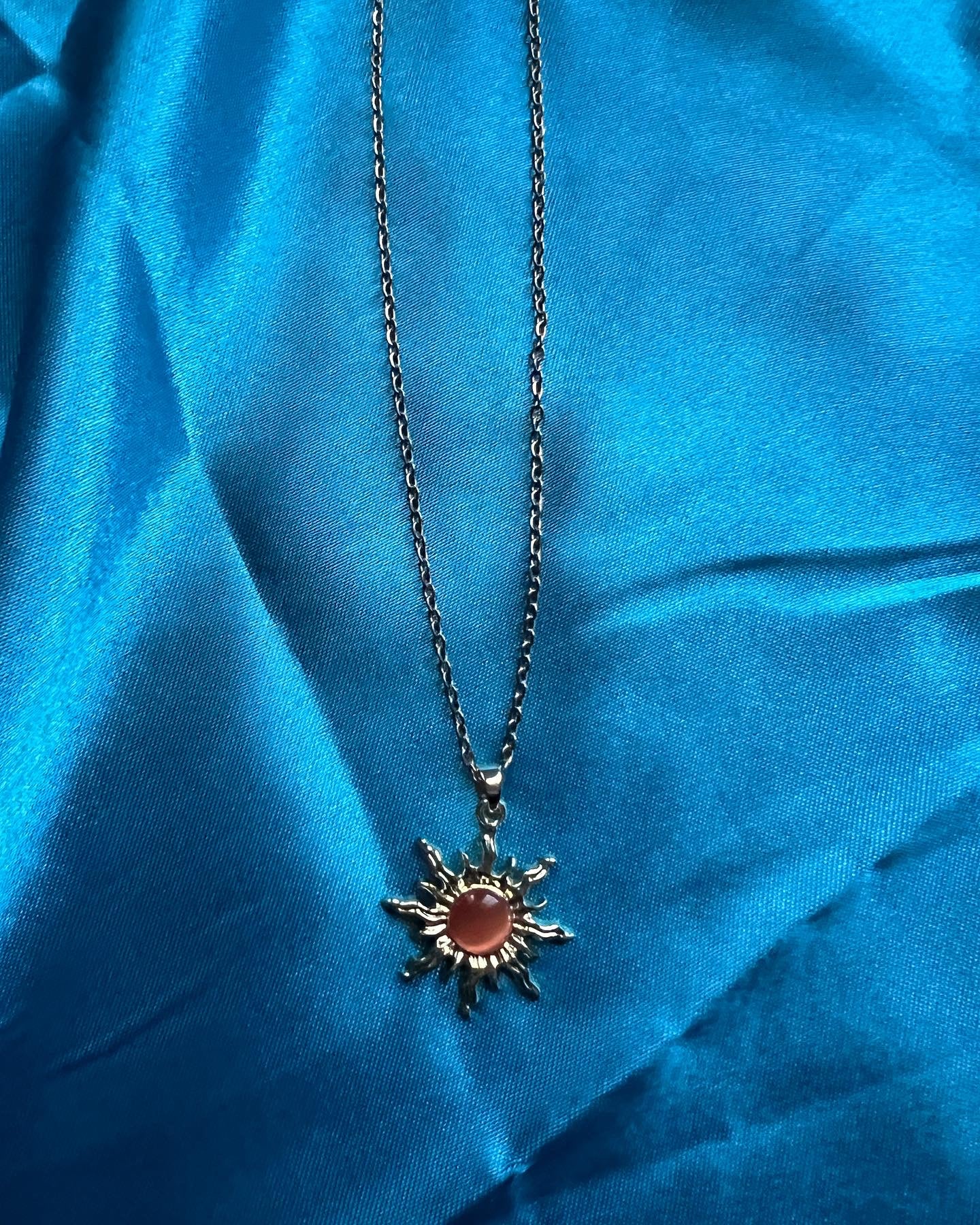 Sunny necklaces