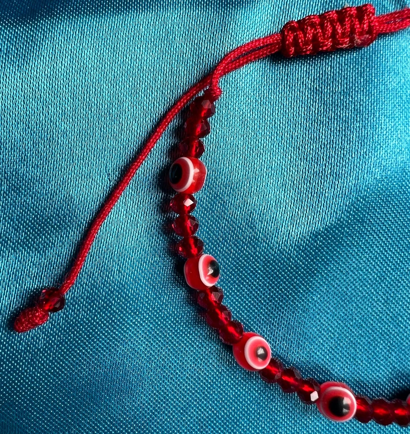 Ojitos bracelet