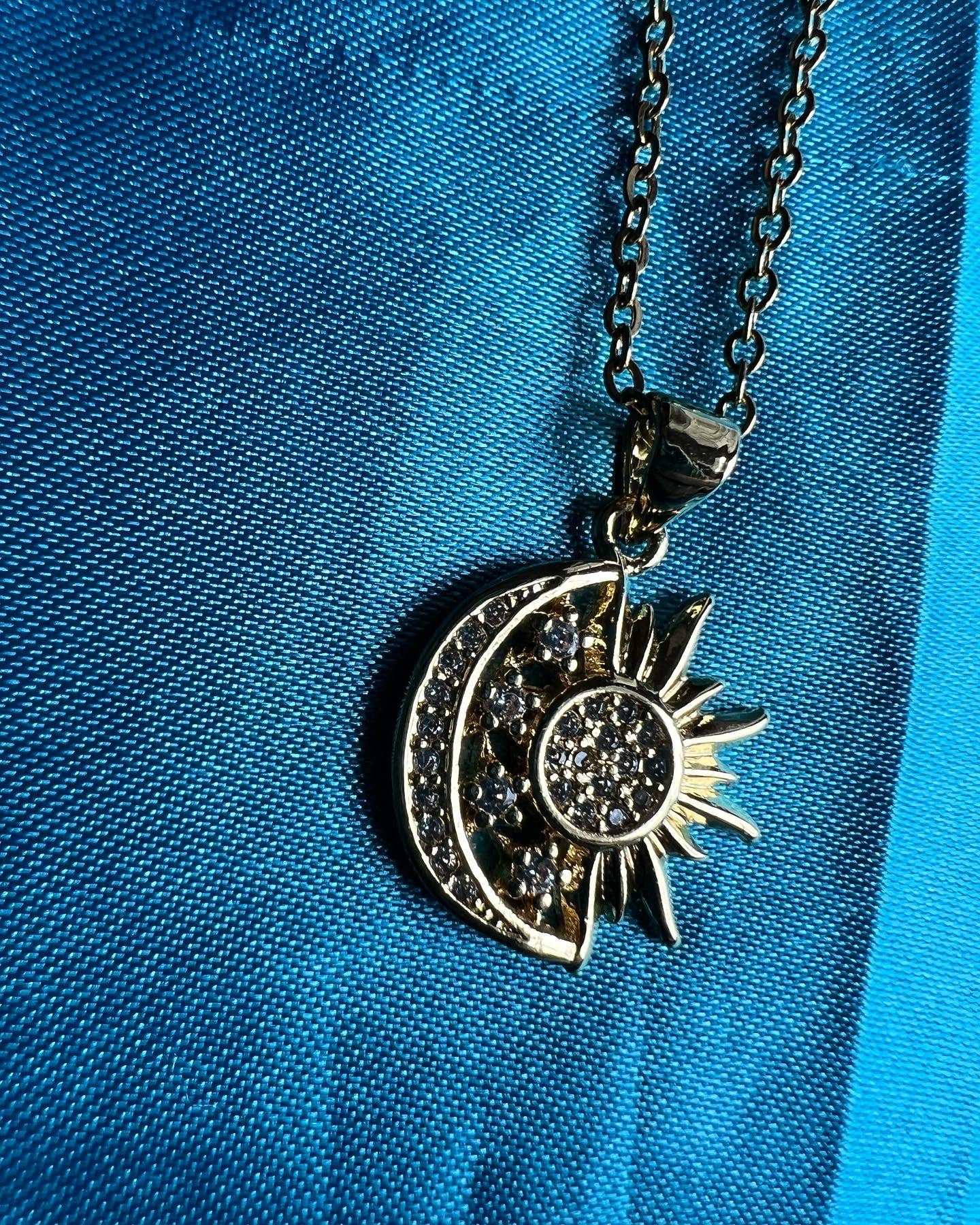 sun & moon necklace