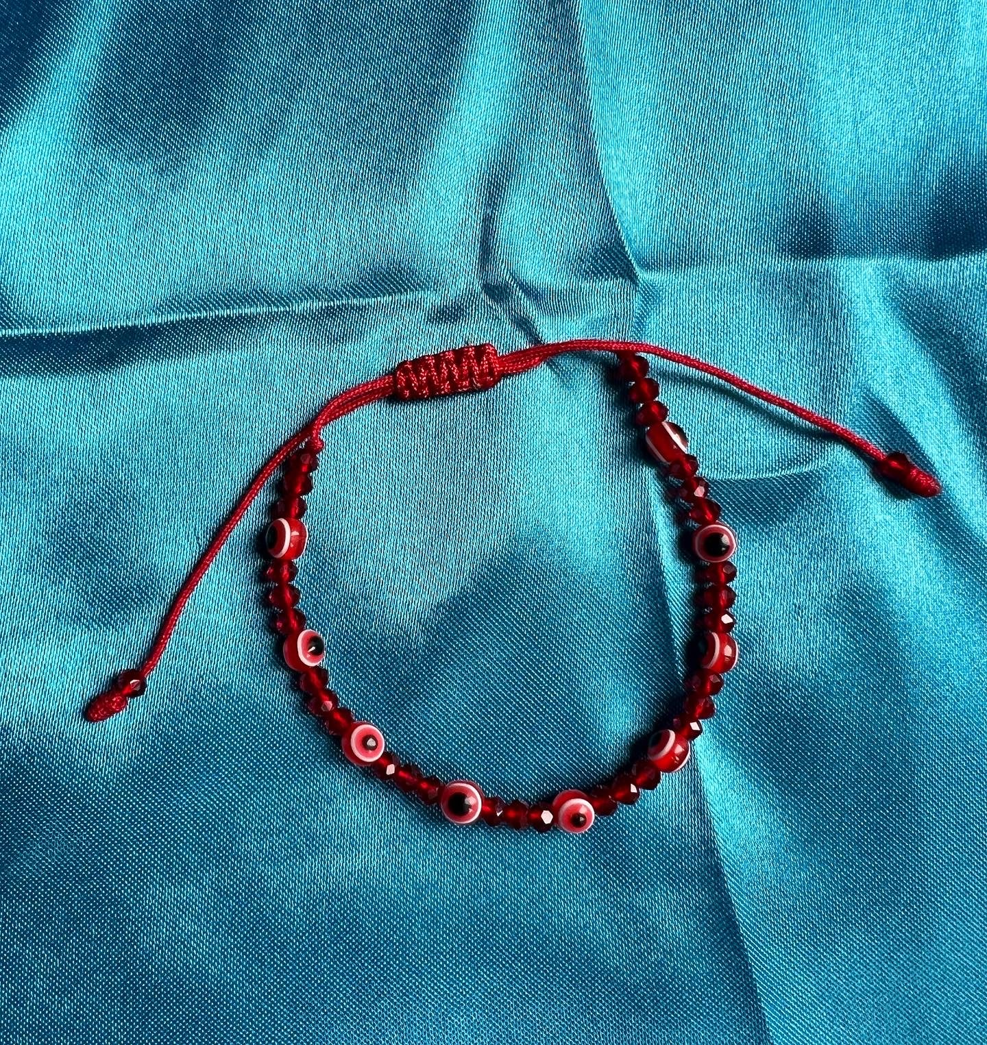 Ojitos bracelet